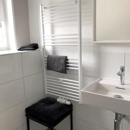 Urbanapartments - Mit Kueche & Parkplatz *