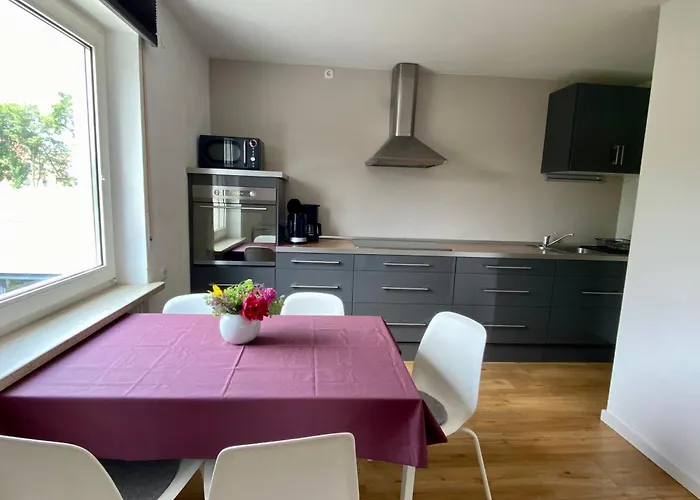 Urbanapartments - Mit Kueche & Parkplatz 아파트