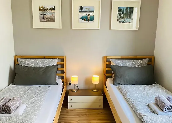 Urbanapartments - Mit Kueche & Parkplatz 아파트 메밍겐